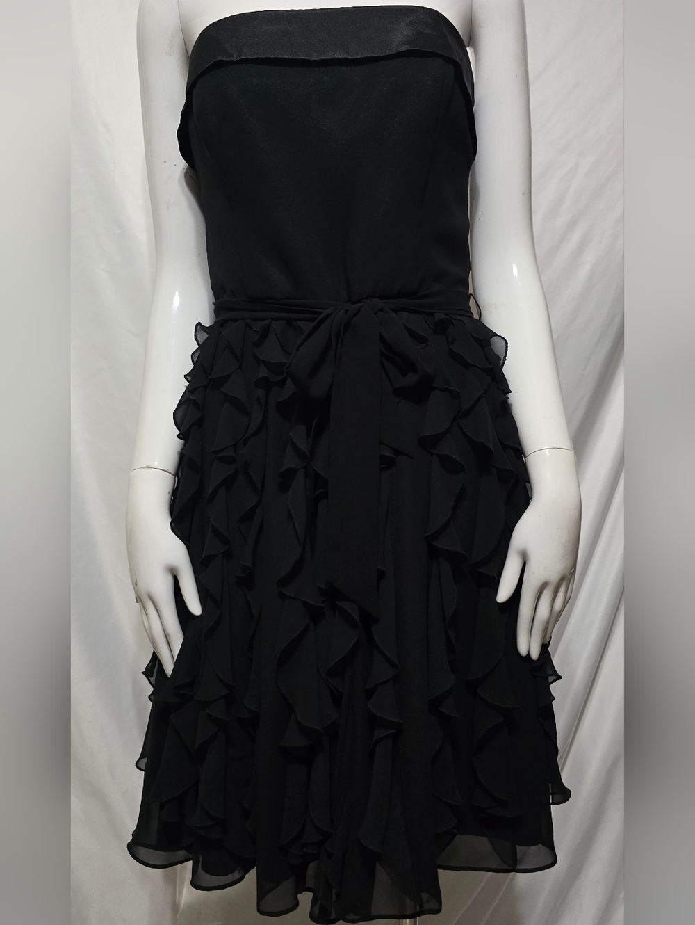 WHBM Strapless Ruffle Tiered "Tuxedo" Mini Dress Black Size 10 - Picture 2 of 8